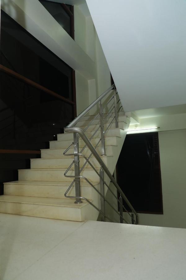 Hill View Paradise - 2Bhk'S & Rooms - A Golden Group Of Premium Home Stays - Tirupati Dış mekan fotoğraf