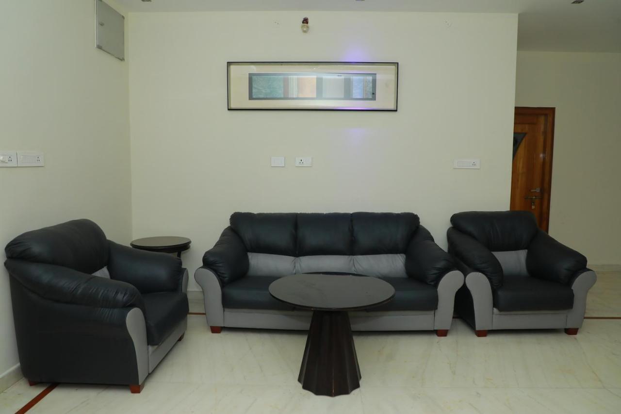 Hill View Paradise - 2Bhk'S & Rooms - A Golden Group Of Premium Home Stays - Tirupati Dış mekan fotoğraf