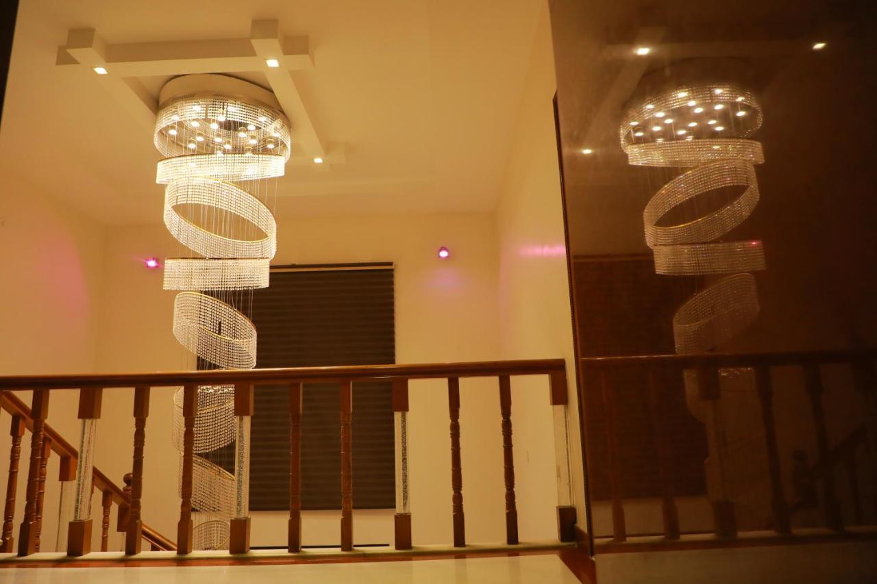 Hill View Paradise - 2Bhk'S & Rooms - A Golden Group Of Premium Home Stays - Tirupati Dış mekan fotoğraf