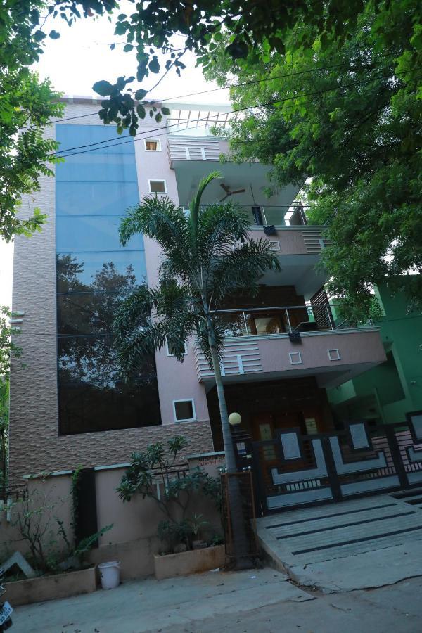 Hill View Paradise - 2Bhk'S & Rooms - A Golden Group Of Premium Home Stays - Tirupati Dış mekan fotoğraf