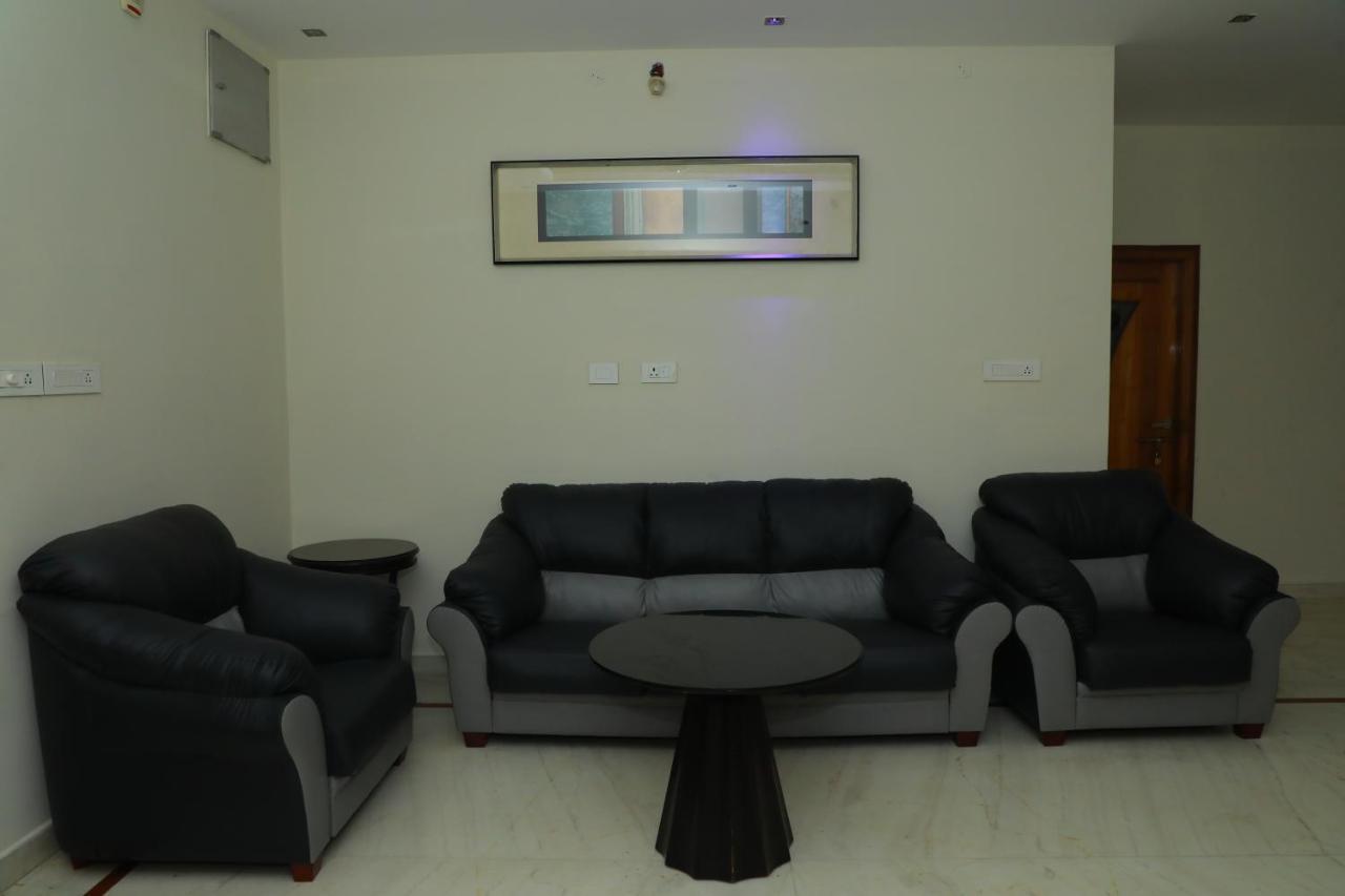 Hill View Paradise - 2Bhk'S & Rooms - A Golden Group Of Premium Home Stays - Tirupati Dış mekan fotoğraf