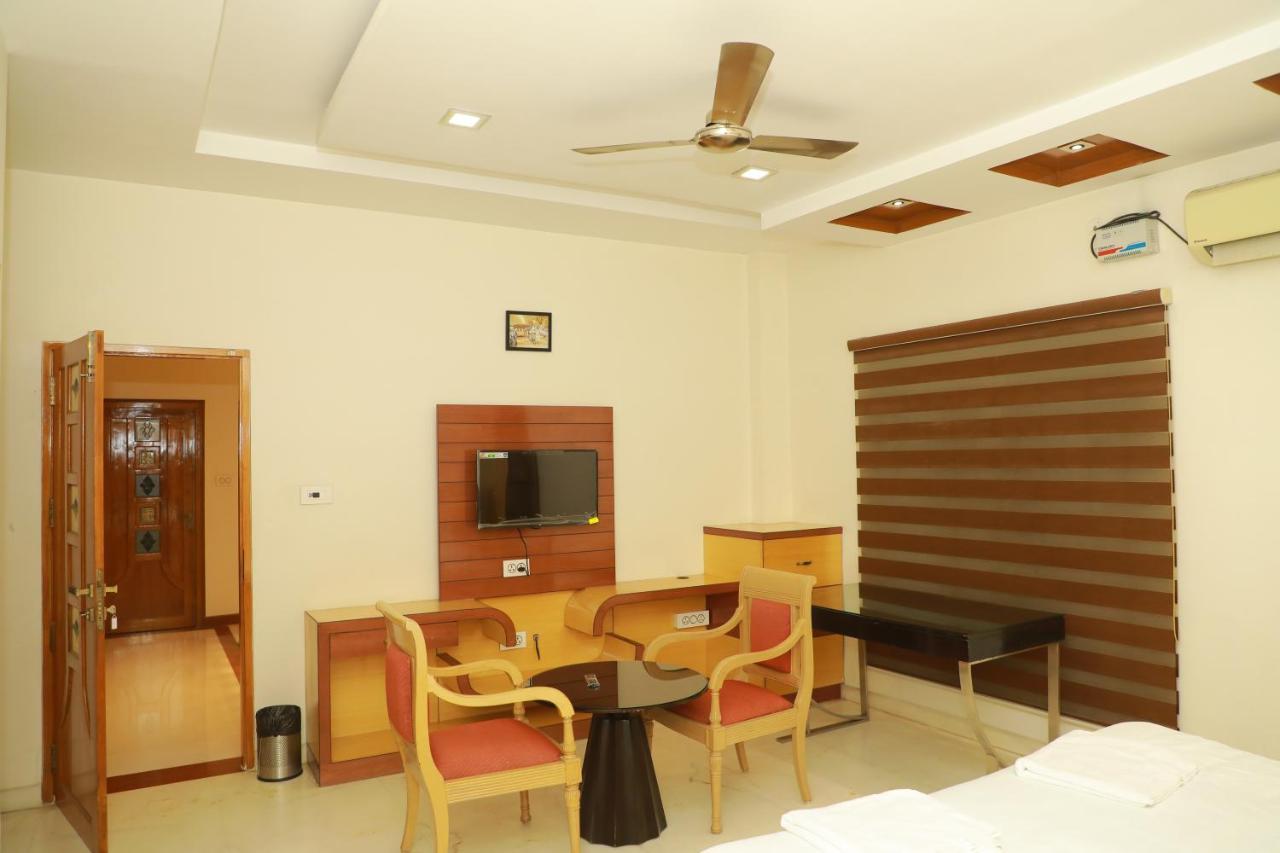 Hill View Paradise - 2Bhk'S & Rooms - A Golden Group Of Premium Home Stays - Tirupati Dış mekan fotoğraf